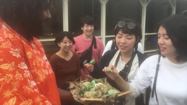 Des étudiants japonais sur les traces d'une histoire méconnue