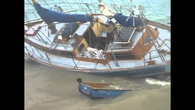 Bateaux touchés à Nouméa par Vania